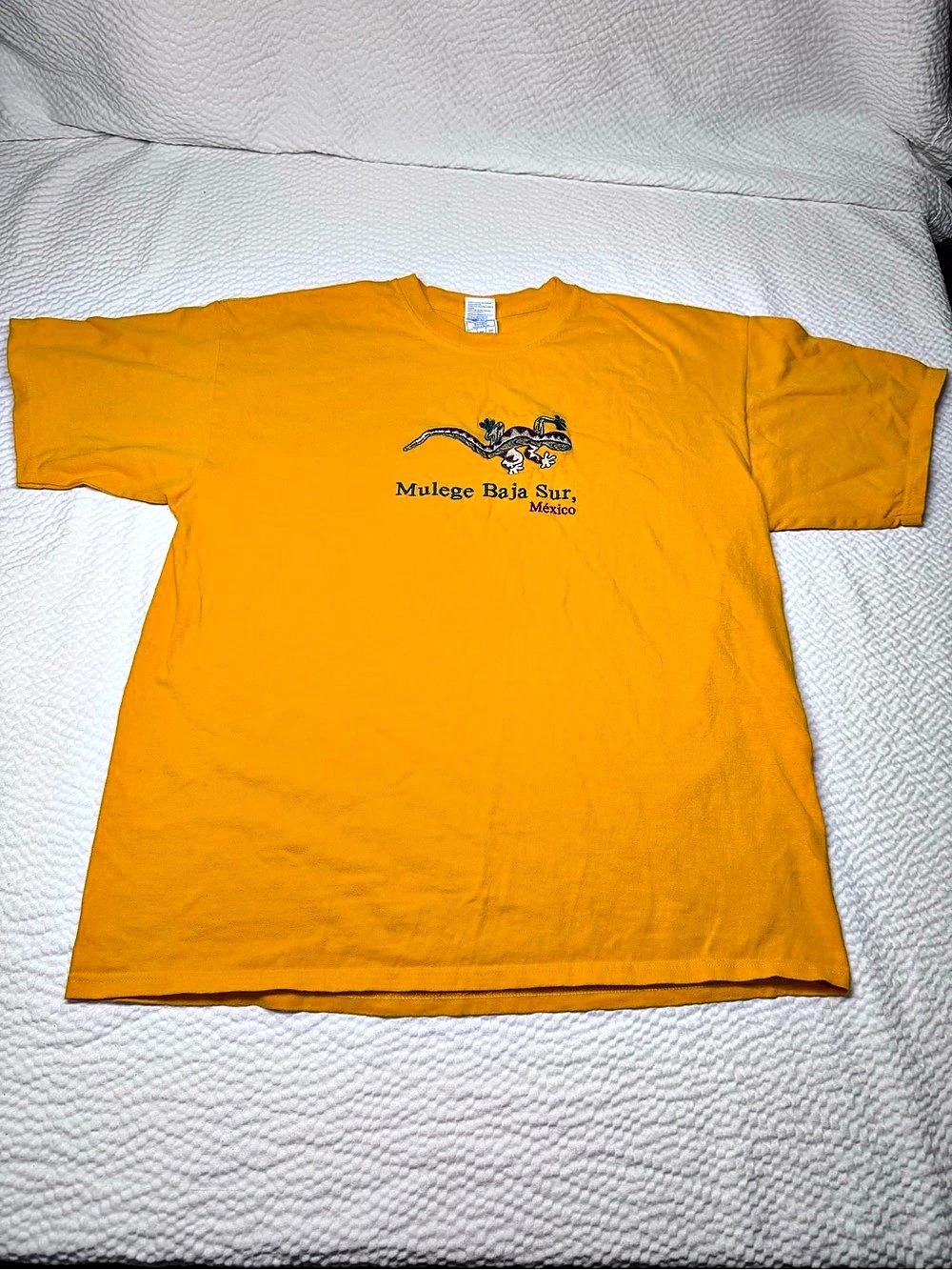 Yazbek Mulege Baja Sur Mexico Embroidered Gecko T-Shirt XL Mustard Yellow